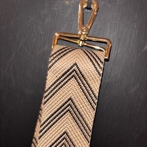 Replacement Bag Strap Guitar Strap Style Tan and Black Chevron Adjustable NWOT